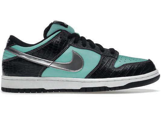 Nike SB Dunk Low Diamond Supply Co.